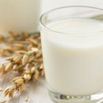 Pflanzliche Milch-Alternativen im Vergleich: Welche ist am besten für die Umwelt?